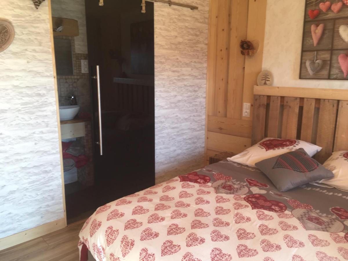 Bed and Breakfast la gravinette Cruet Esterno foto